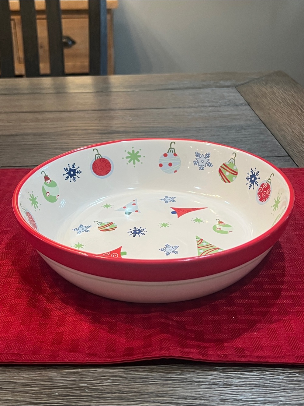 Pfaltzgraff Taffy Candy Ceramic 9 Inch Serving Bowl